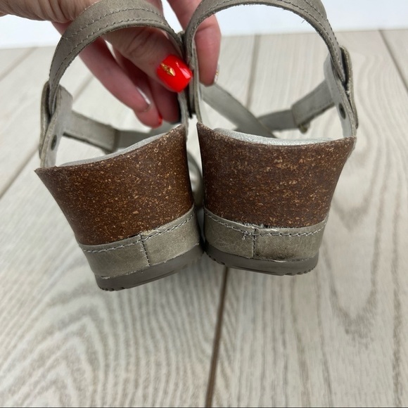 Merrell Revalli Aura Post Strappy Wedge Sandals US7 Women's Grey $150 - Picture 6 of 8